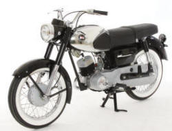 1962 Kawasaki B8